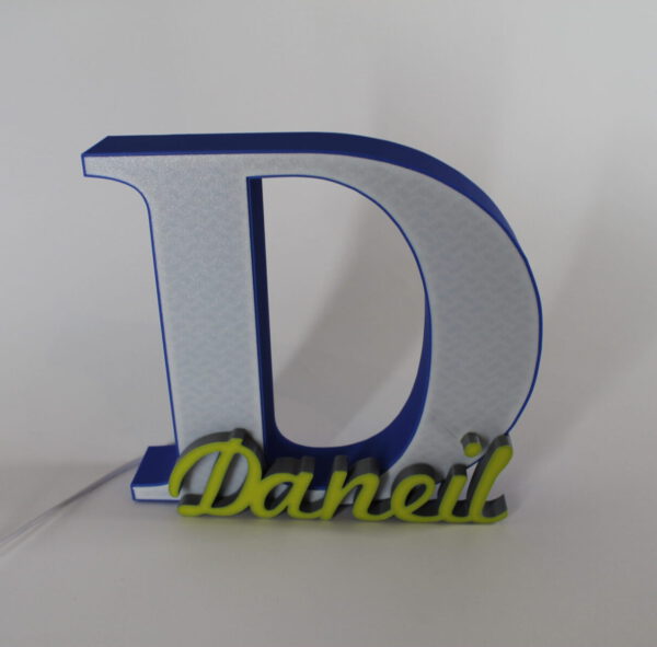Namenslampe Buchstabe mit Text und LED – Bild 3
